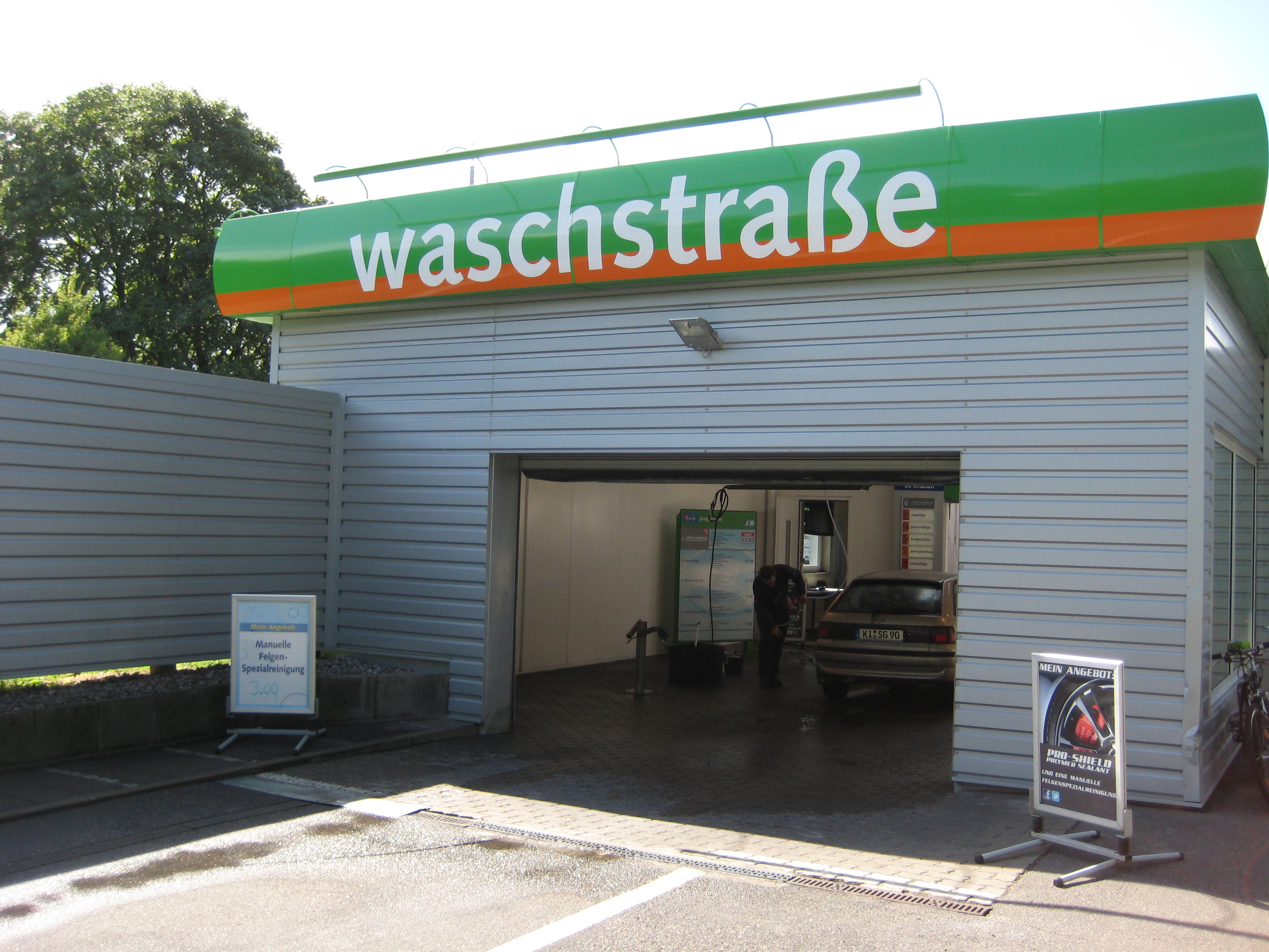 IMO Car Wash, Ratzeburger Str. 1 in Kiel