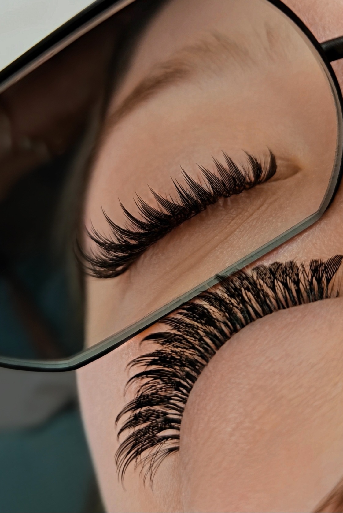 Images Lashista - Formation cils - Pose de cils - Produits de cils Longueuil