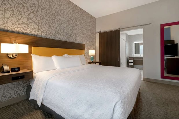 Images Home2 Suites by Hilton Redding