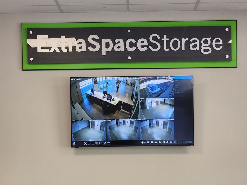 Images Extra Space Storage