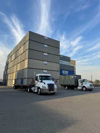 Images United Rentals - Storage Containers and Mobile Offices