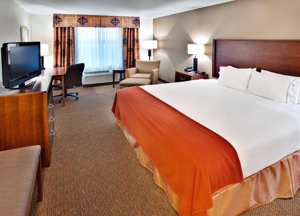 Images Holiday Inn Express & Suites Dubuque-West, an IHG Hotel