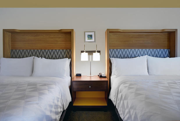 Images Holiday Inn Grand Rapids North - Walker, an IHG Hotel