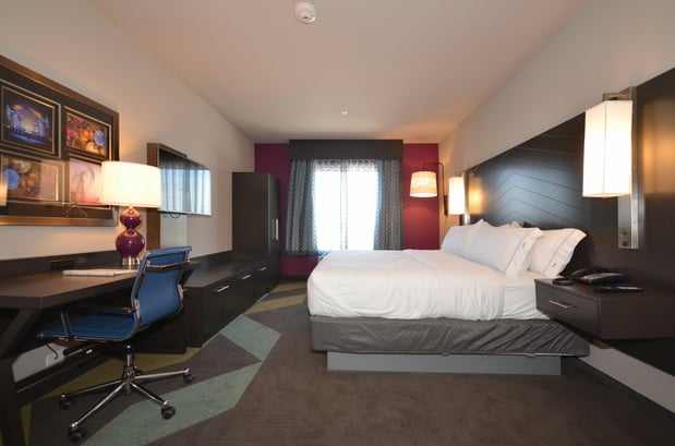 Images Holiday Inn Express & Suites Oklahoma City Mid - Arpt Area by IHG