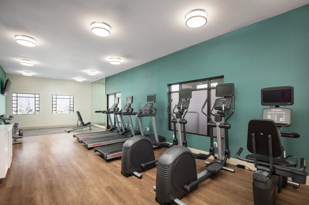 Images Holiday Inn Express & Suites Ventura Harbor by IHG