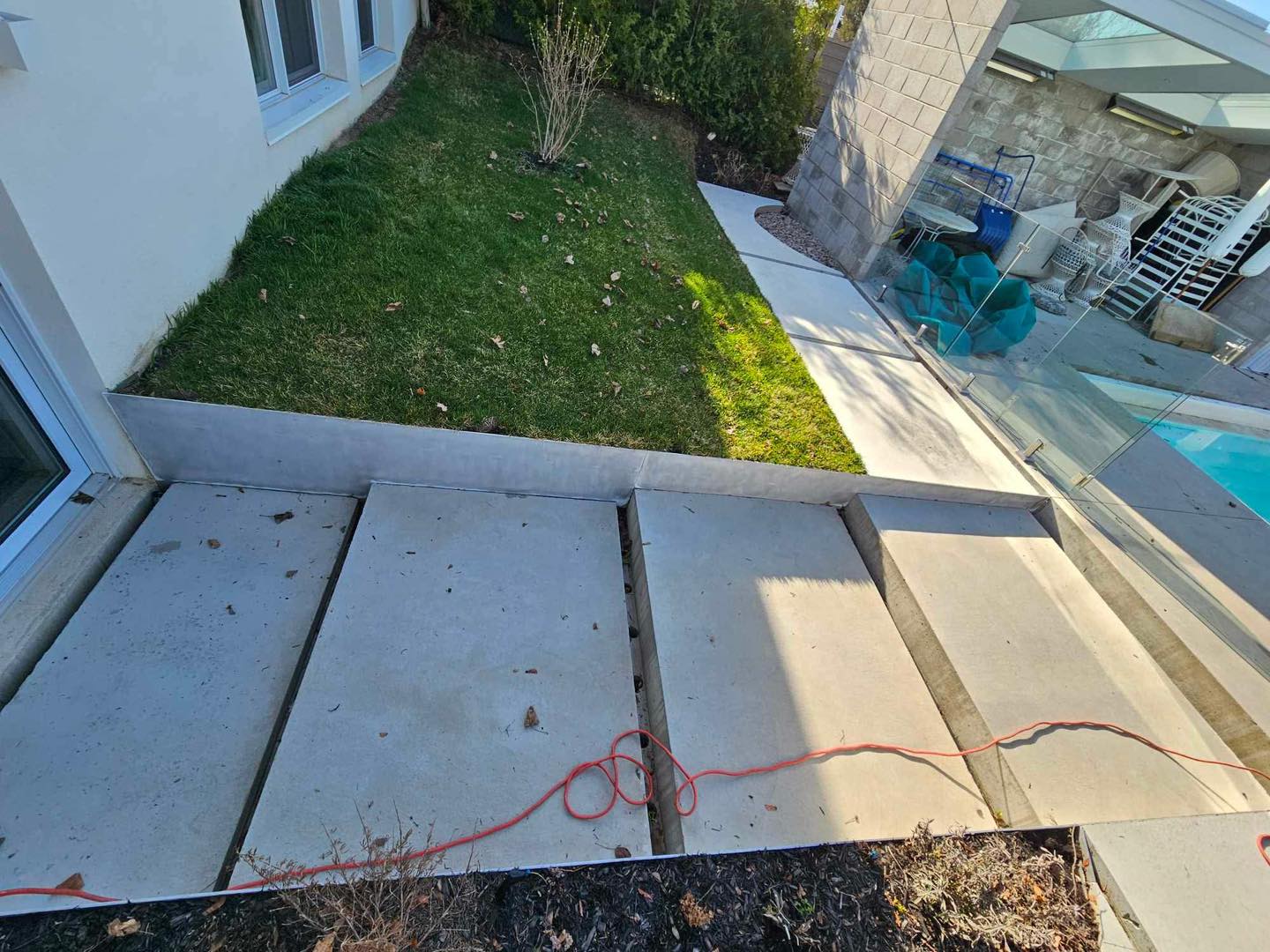 Images Pro-Vert S.R.T - Aménagement paysager, Pose de tourbe, Nivellement de terrain
