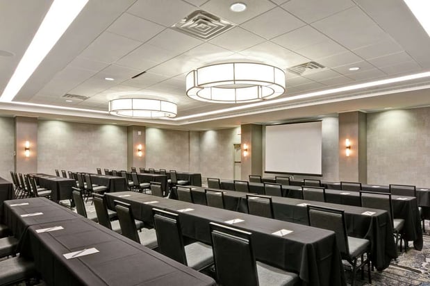 Images Embassy Suites by Hilton Minneapolis Airport