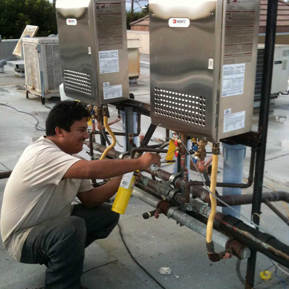 Same Day Plumbing Co. - water heater repair