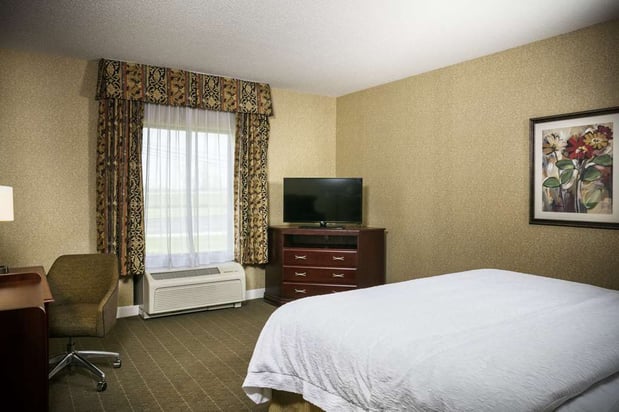 Images Hampton Inn & Suites Toledo-Perrysburg