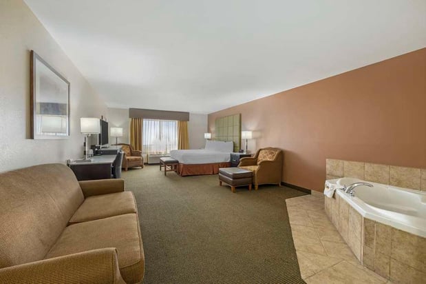 Images Best Western Plus Country Inn & Suites