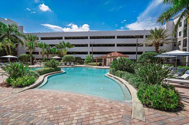 Images One Boynton Apartments