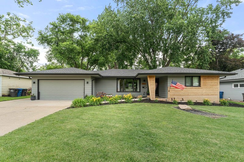 Wayde Burkhart - Realtor
