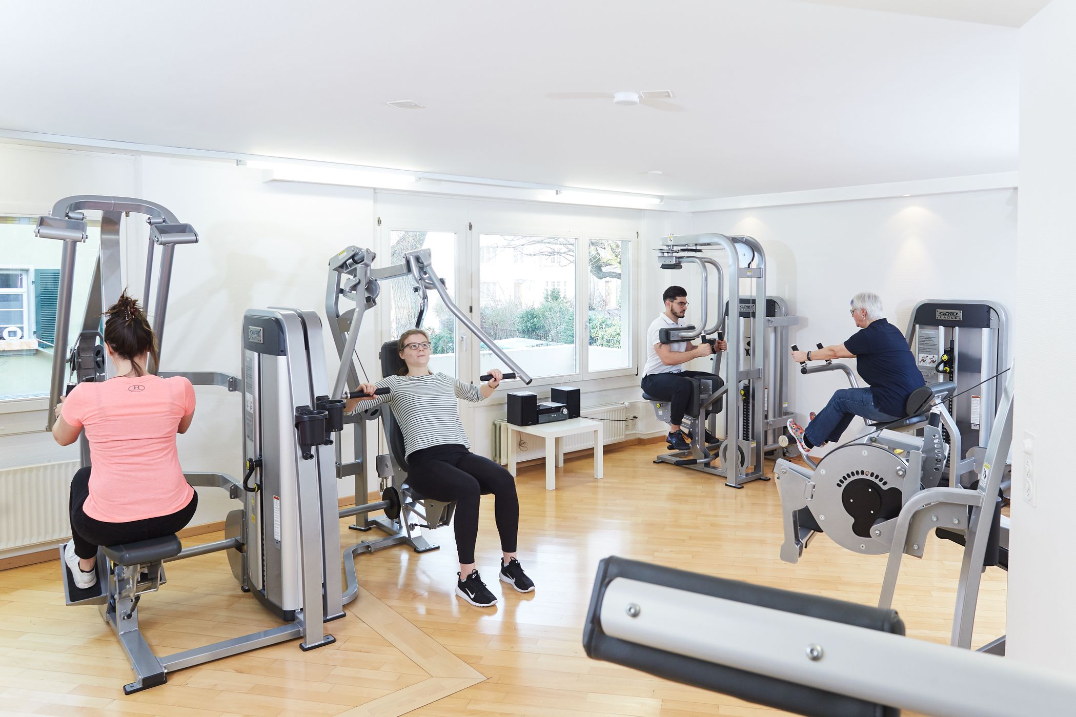 Bilder Therapie-Center Neubad AG