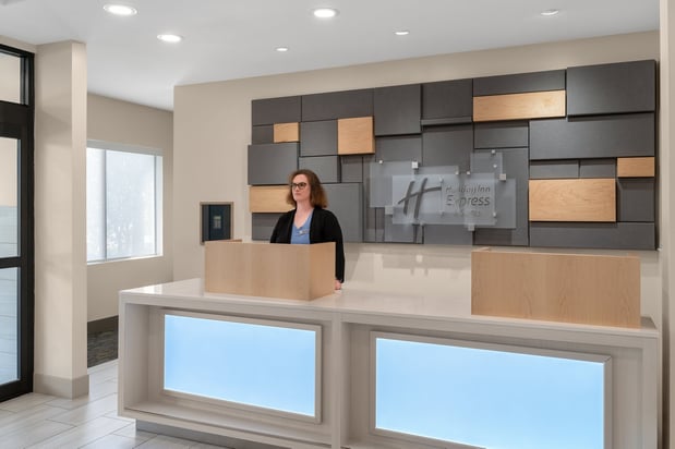 Images Holiday Inn Express & Suites Coralville by IHG