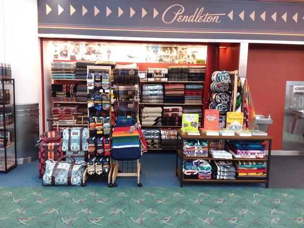 Images Pendleton PDX - Concourse C