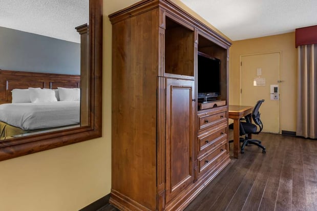 Images Best Western Plus King's Inn & Suites