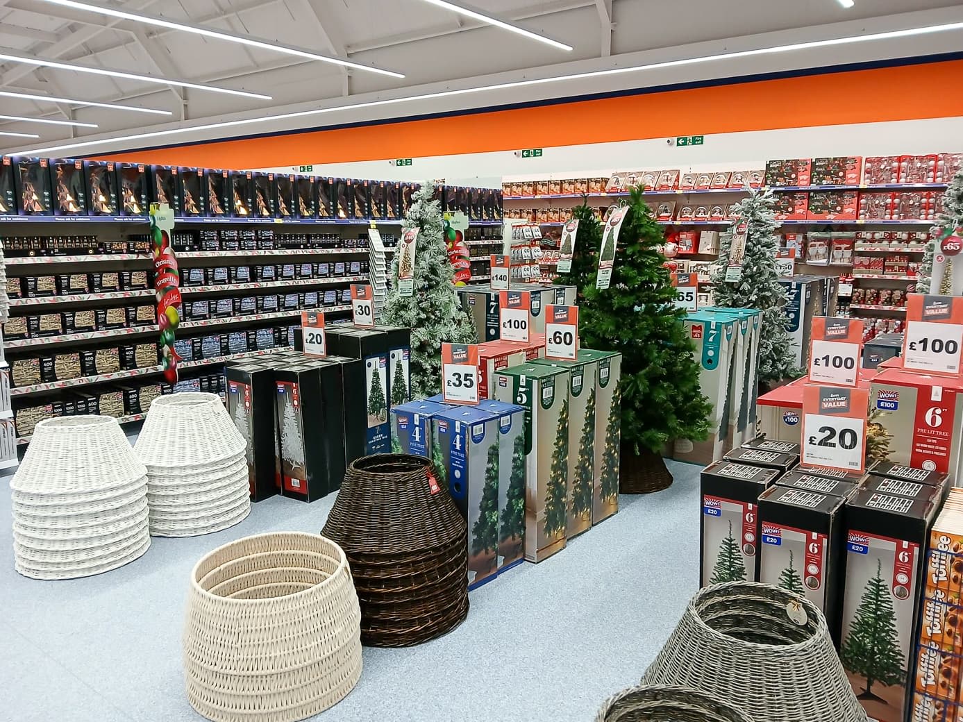 Images B&M Home Store with Garden Centre