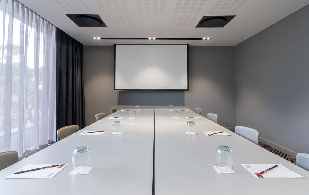 Images Radisson RED Johannesburg Rosebank