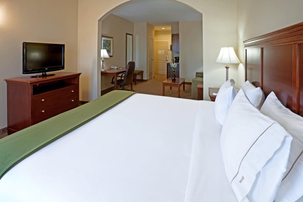 Images Holiday Inn Express & Suites Dallas Southwest-Cedar Hill by IHG