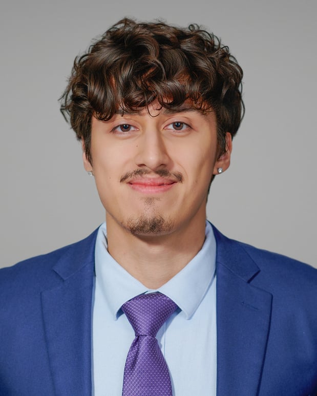 Images Diego Guardado - Mutual of Omaha