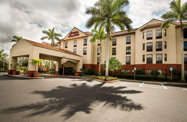 Images Hampton Inn & Suites Fort Myers Beach/Sanibel Gateway