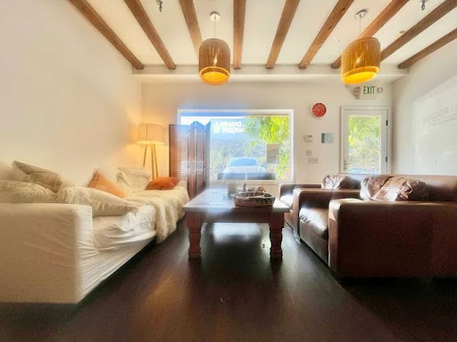 Images Oliver Ferra & Associates