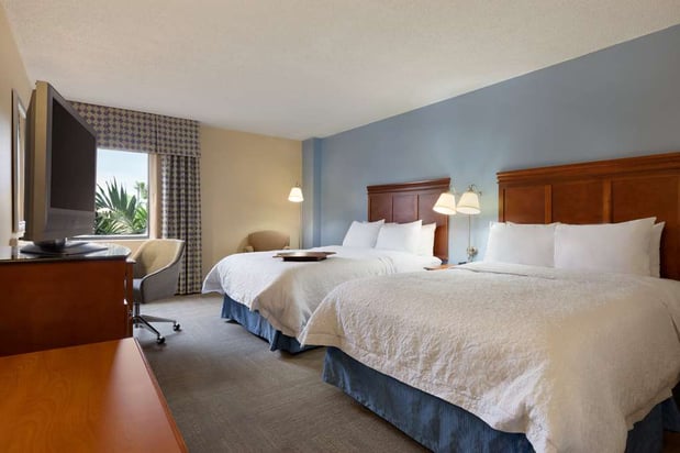 Images Hampton Inn Miami-Airport West