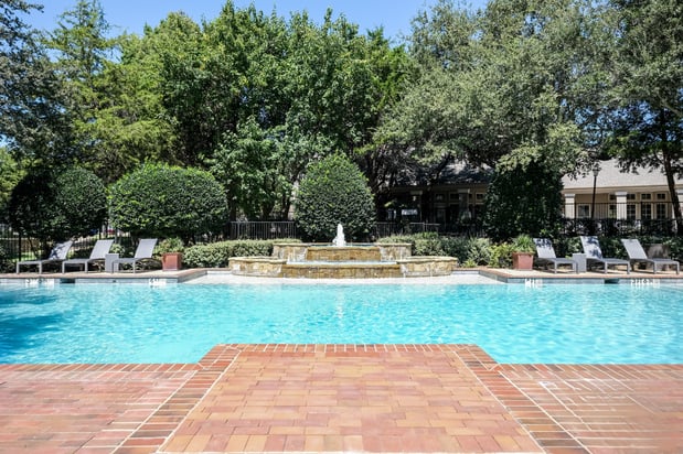 Images Stoneleigh on Spring Creek Apartments