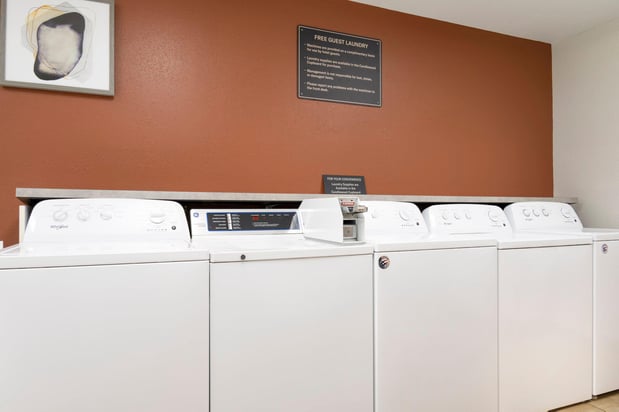 Images Candlewood Suites East Lansing by IHG
