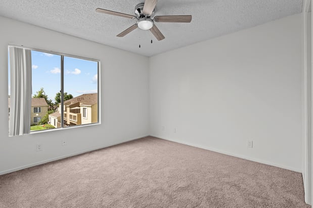 Images Highland Meadows Apartments