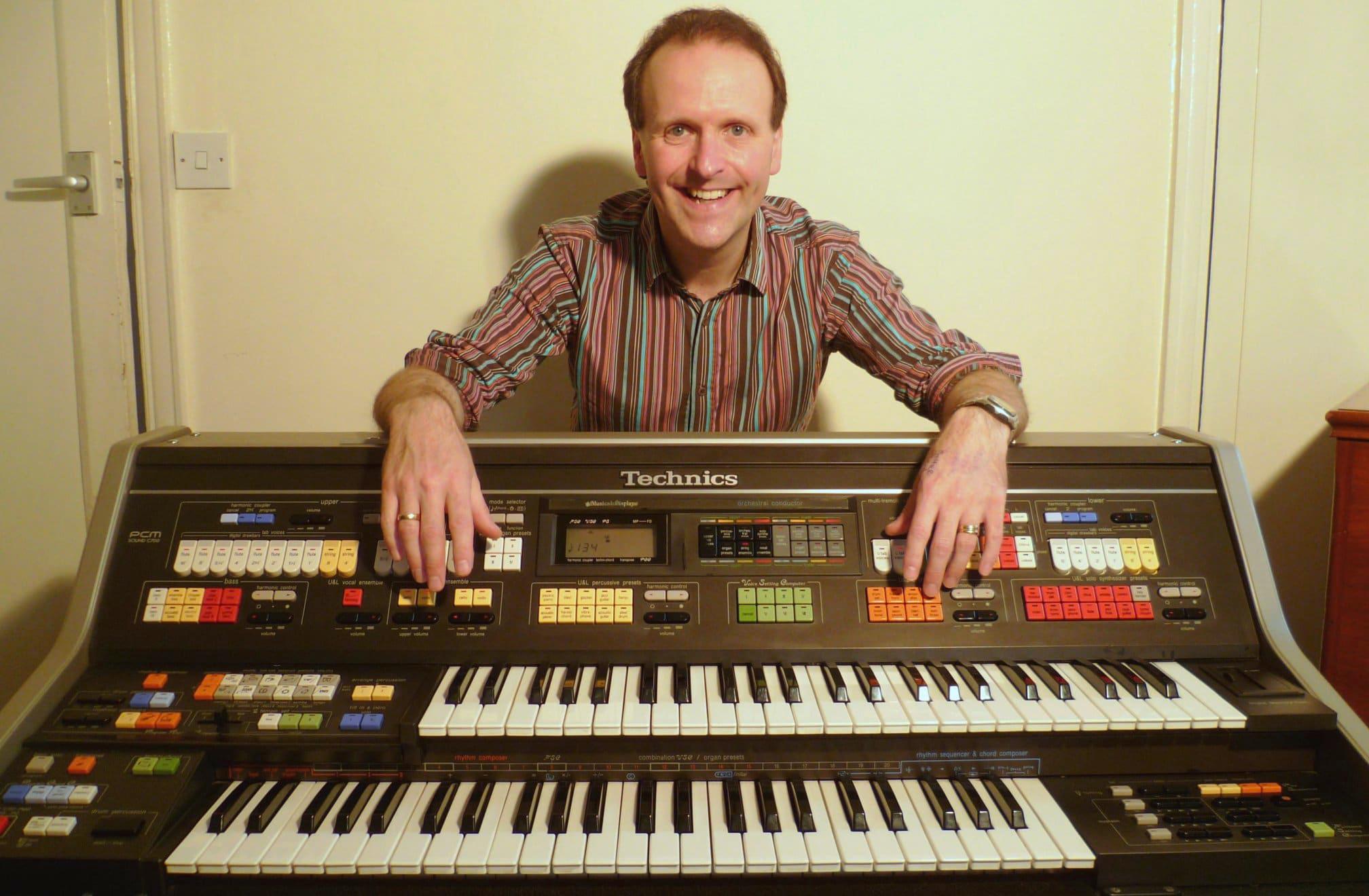 Images Paul Lee - Piano, Keyboard & Organ Tuition