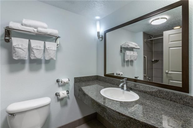 Images Best Western Plus Gallup Inn & Suites
