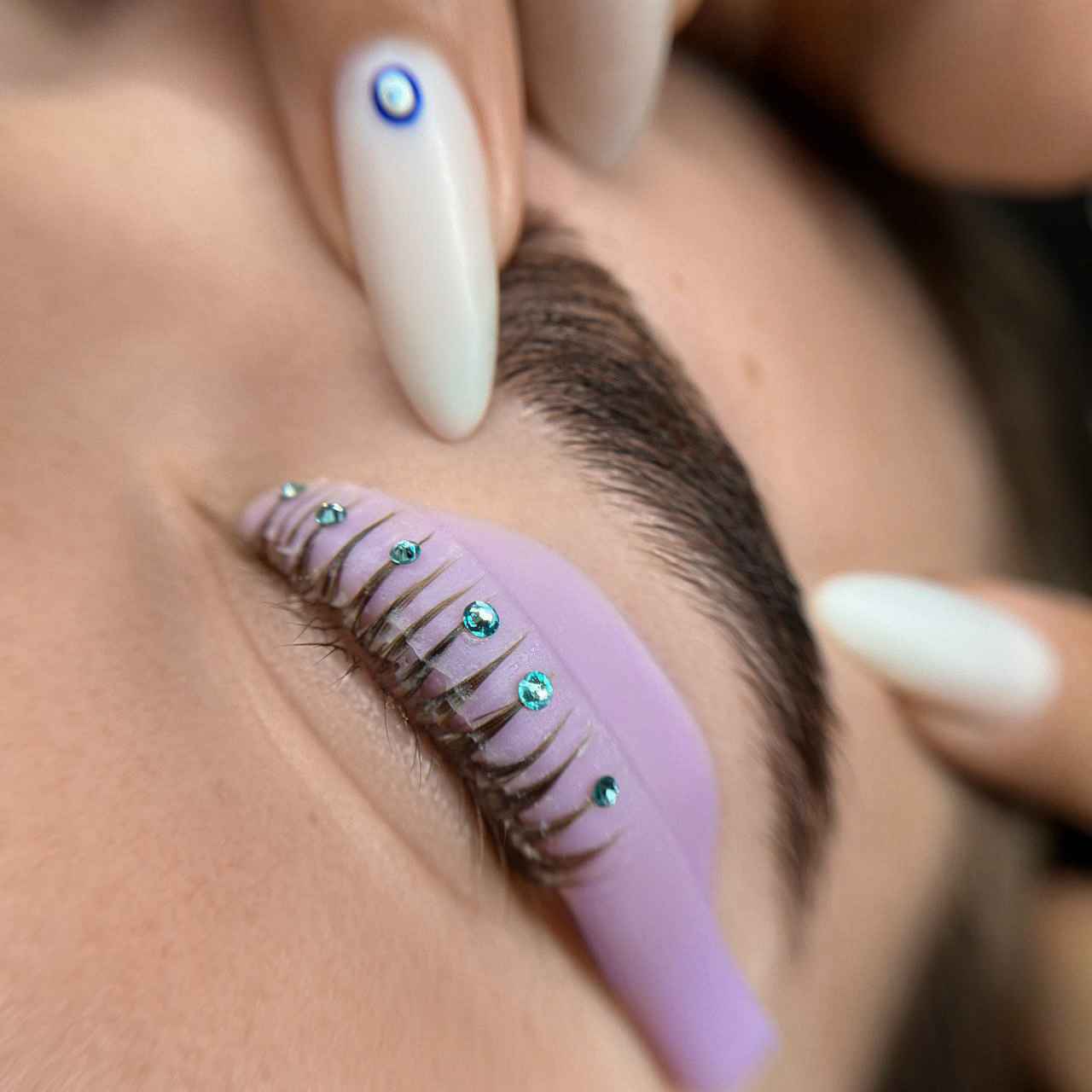 Images Lashista - Formation cils - Pose de cils - Produits de cils Longueuil