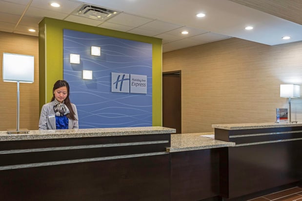 Images Holiday Inn Express & Suites Orlando East-Ucf Area by IHG