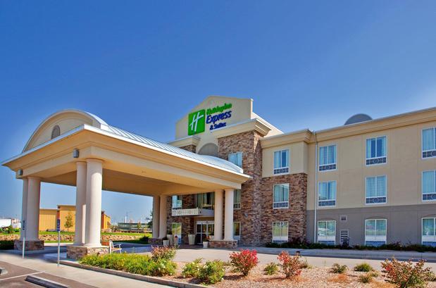 Images Holiday Inn Express & Suites East Wichita I-35 Andover, an IHG Hotel