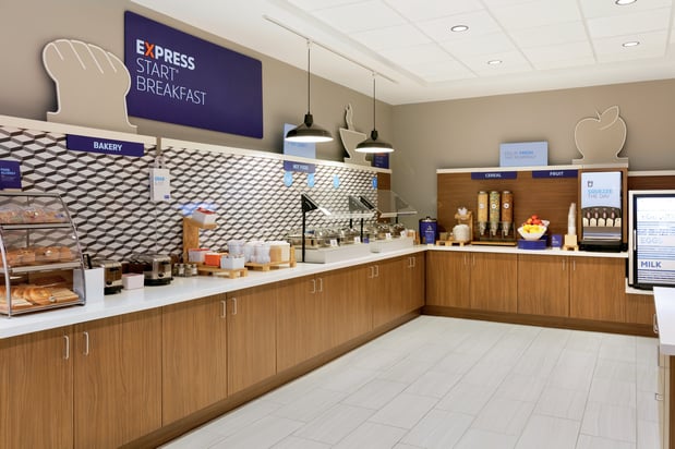 Images Holiday Inn Express & Suites Cleveland-Streetsboro by IHG