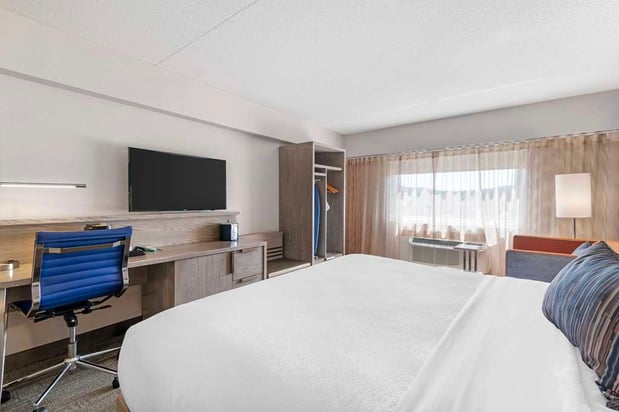 Images Best Western Plus Landmark Inn