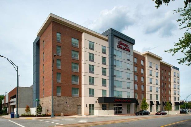Images Hampton Inn & Suites Greensboro Downtown