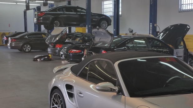 Images Munich European Auto, Inc.