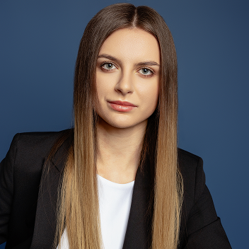 Dariia Lobas headshot.