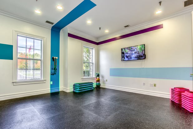 Images Eagle Rock Apartments at Freehold
