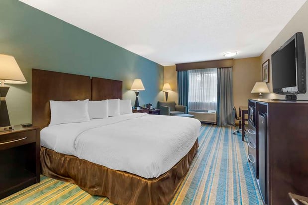 Images Best Western Plus Berkshire Hills Inn & Suites