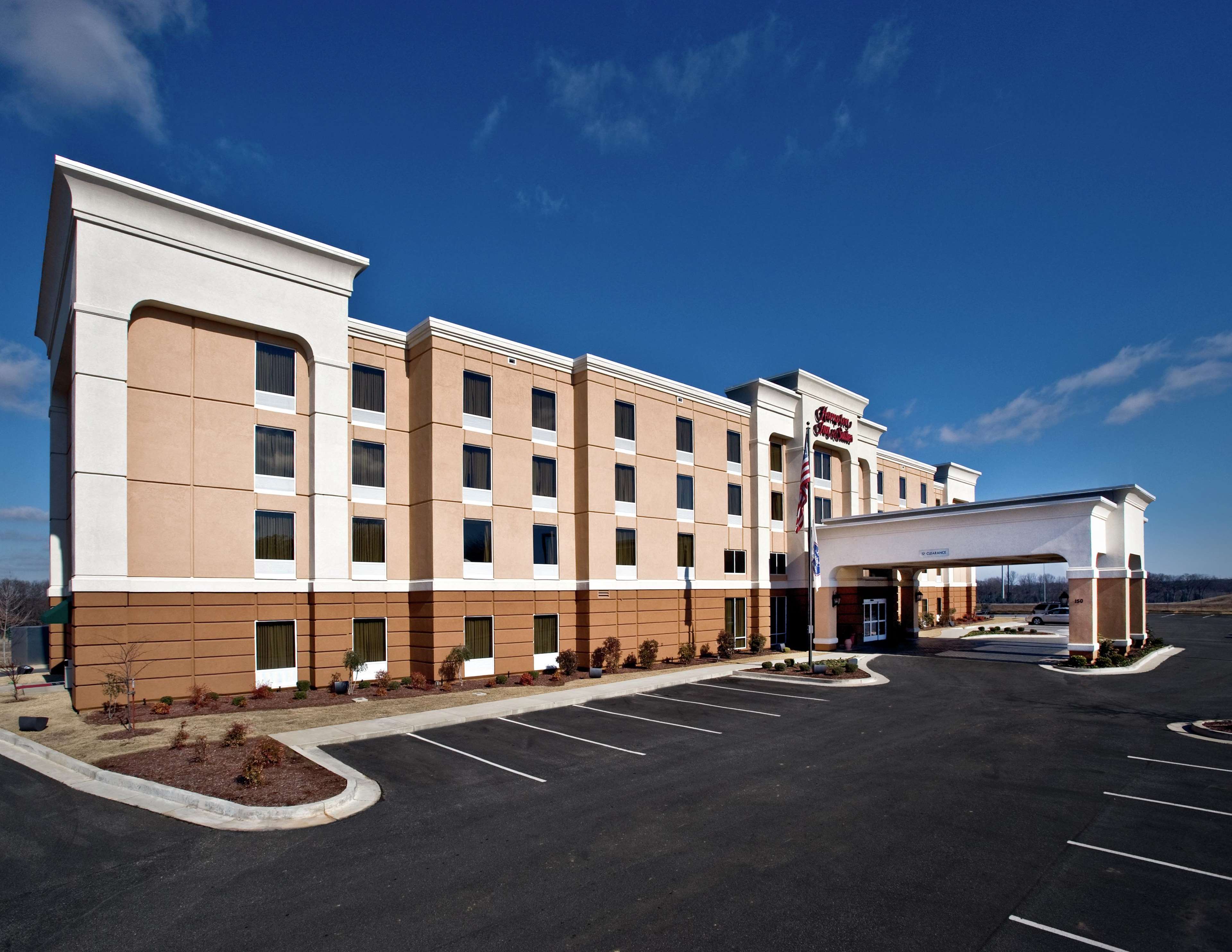 Hampton Inn & Suites Jackson Photo