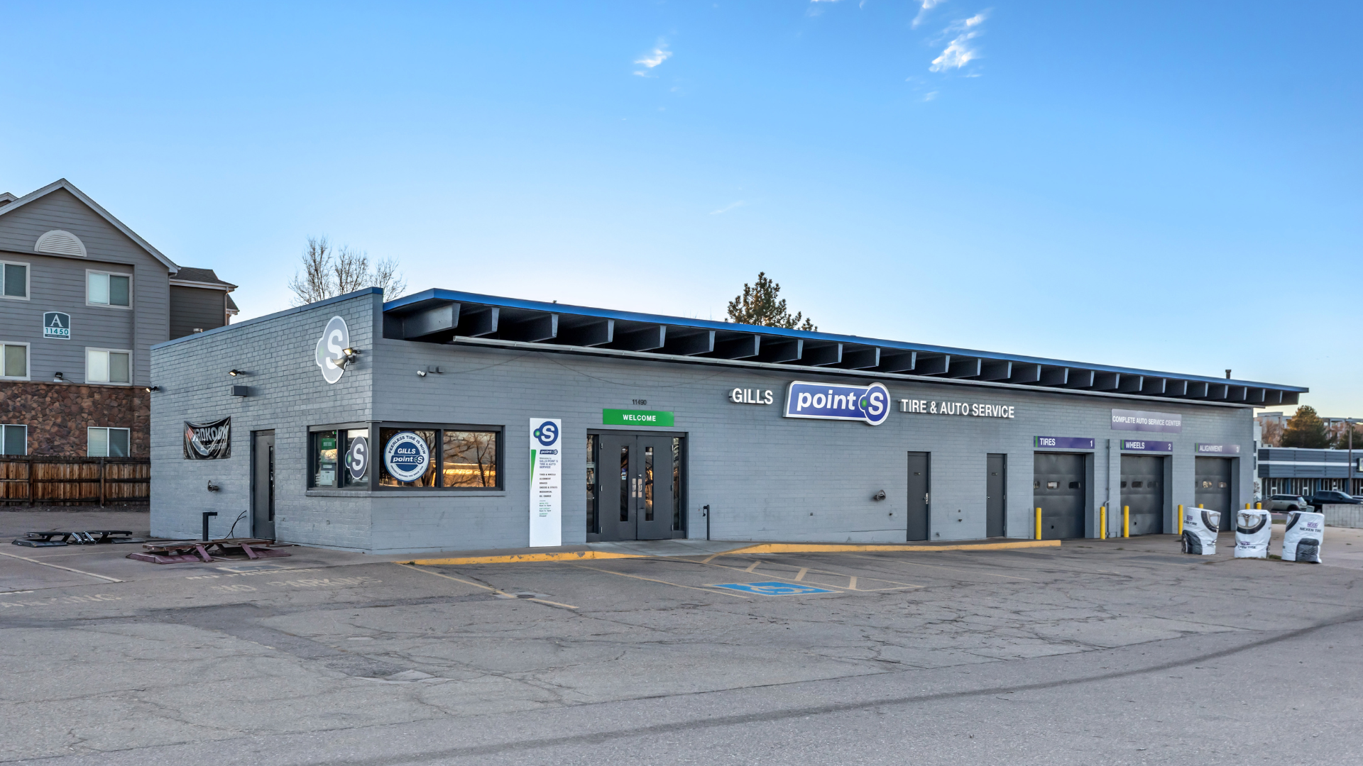 Gills Point S Tire & Auto Service Image