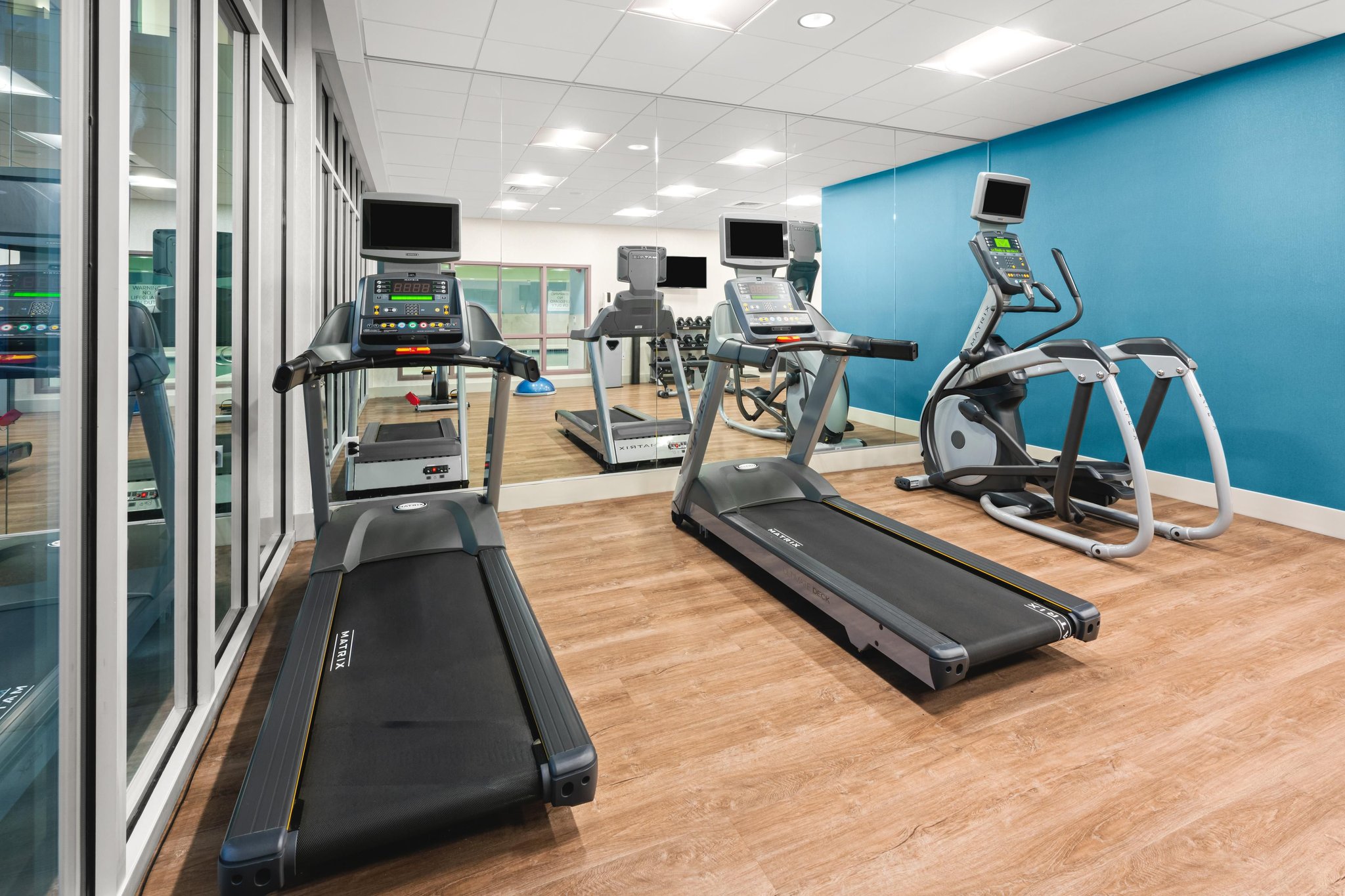 Holiday Inn Express & Suites Willows by IHG Image