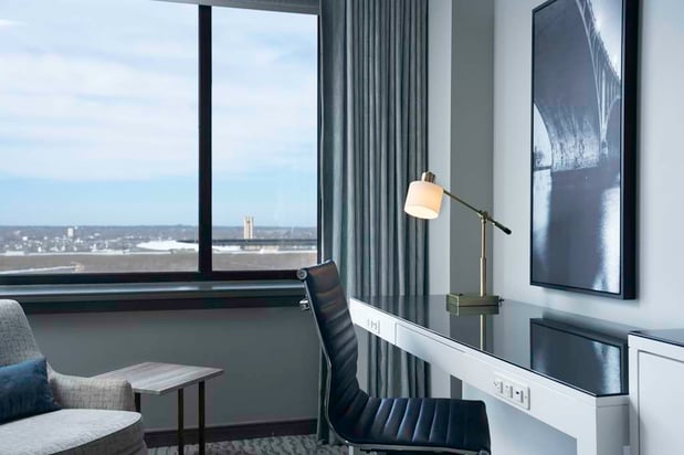 Images The Lofton Hotel Minneapolis, Tapestry Collection by Hilton