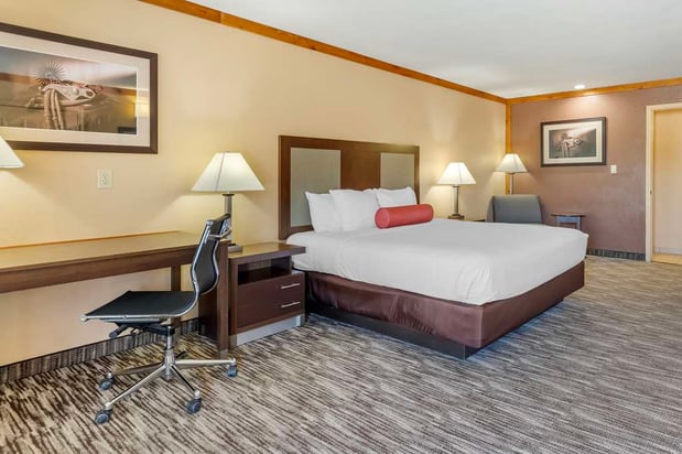 Images Best Western Windwood Inn & Suites
