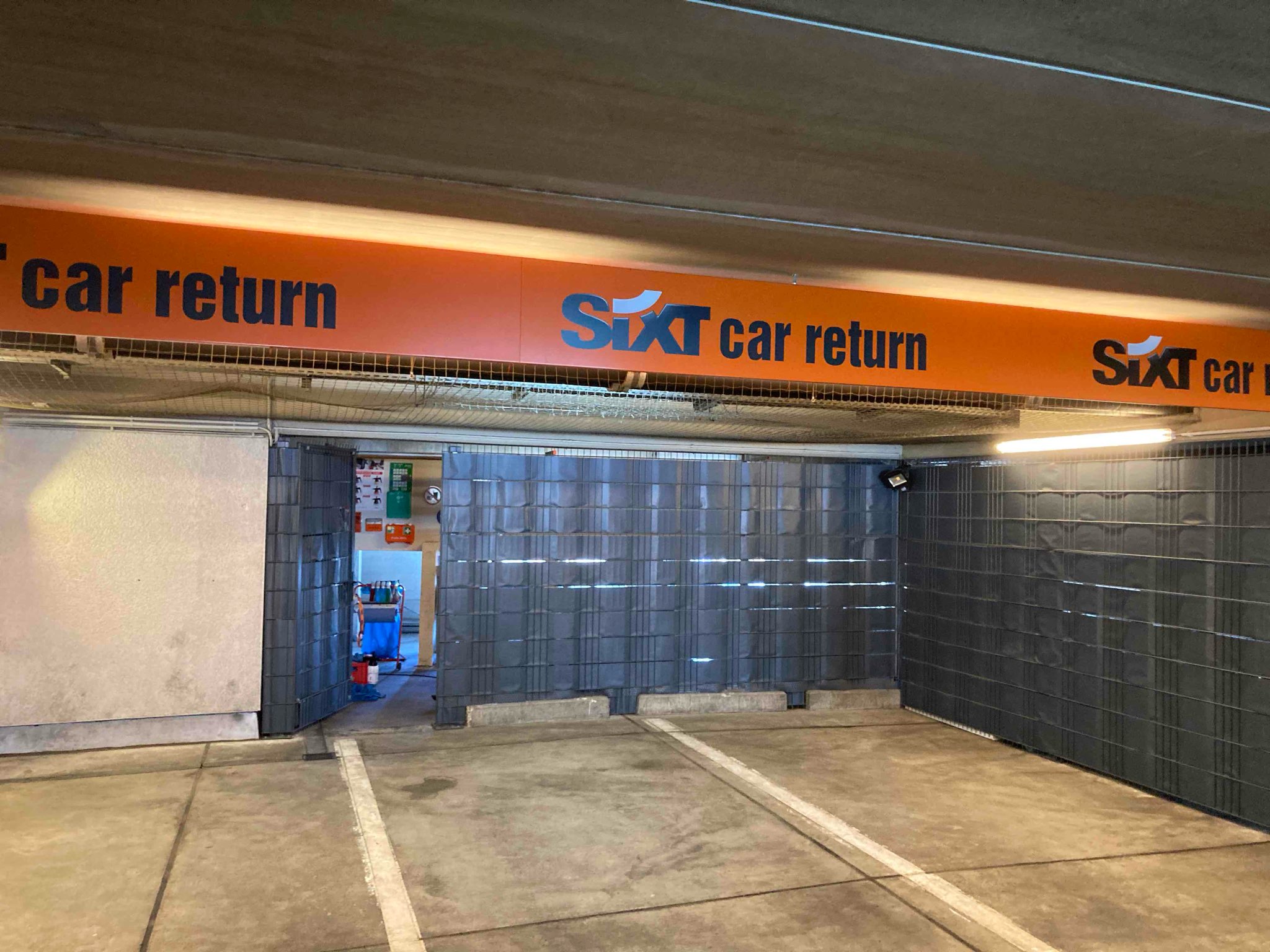 SIXT Autovermietung Berlin Reinickendorf, Scharnweberstr. 140 in Berlin