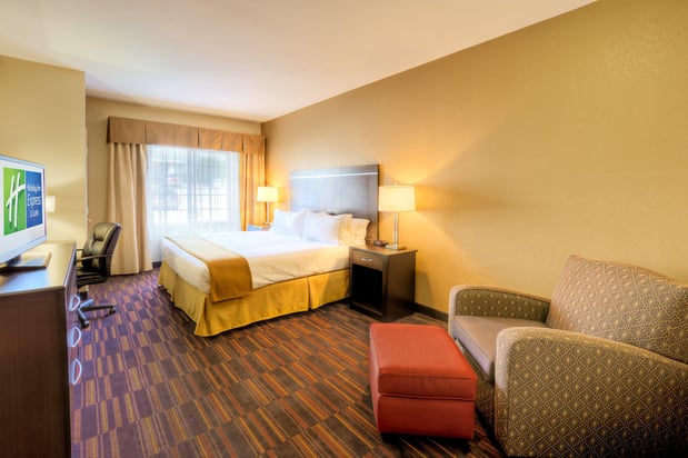 Images Holiday Inn Express & Suites Granbury by IHG