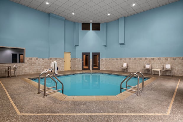 Images Holiday Inn Dubuque/Galena by IHG